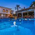 Vista Aparthotel 4*